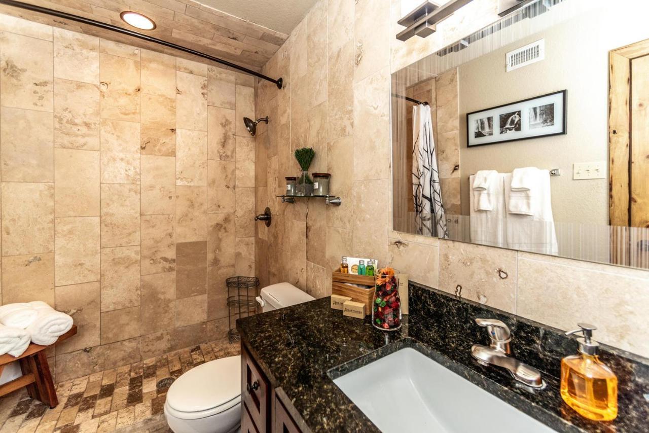 1700 South 2Nd Aparthotel Уако Екстериор снимка